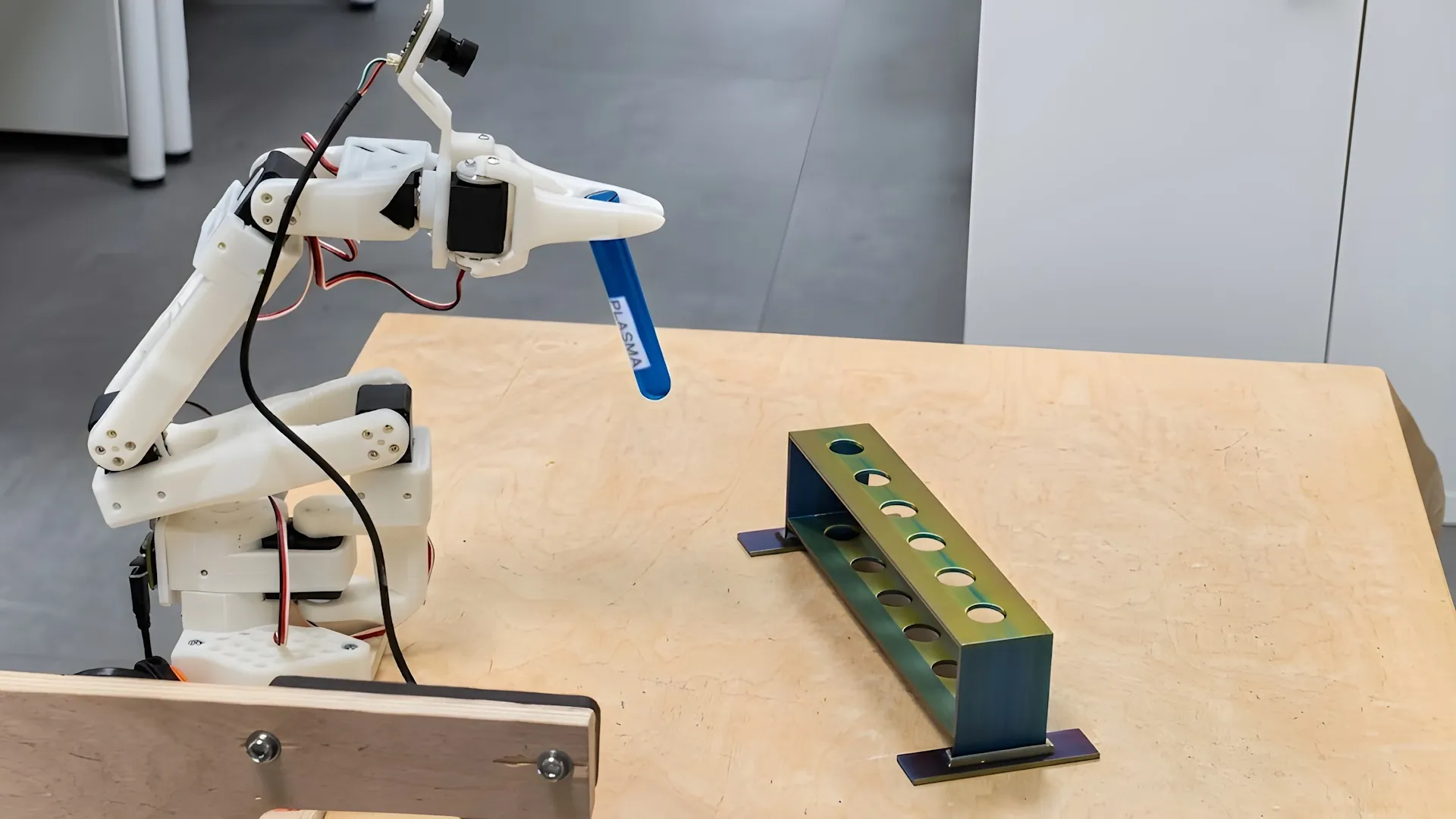 RobotKraft — Autonomous Robotic Arm — Robotics & Embodied AI